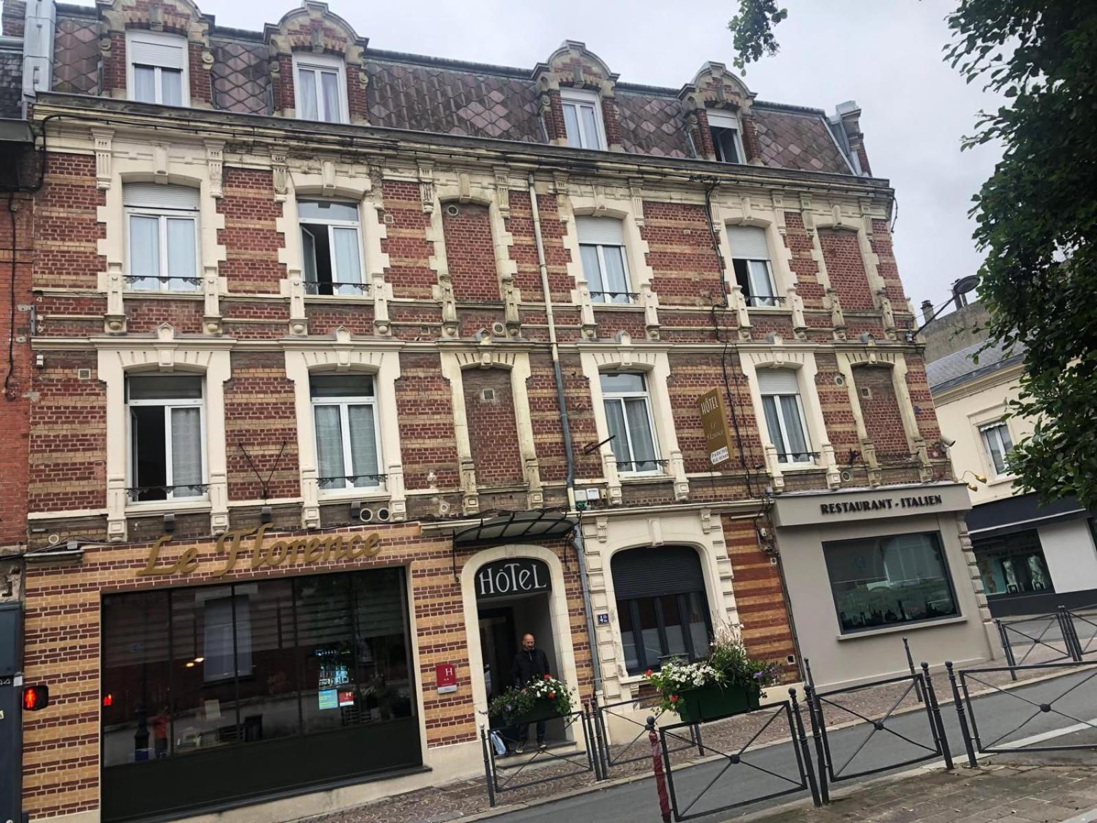 Le Florence Saint-Quentin  Exterior photo